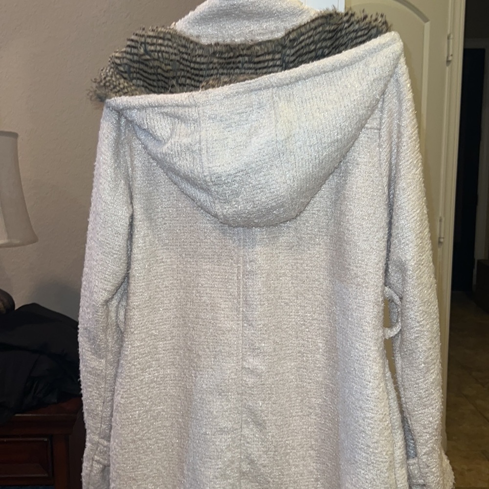 Beige jacket - Picture 3 of 3